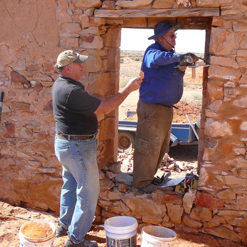 re-pointing stonework (still)