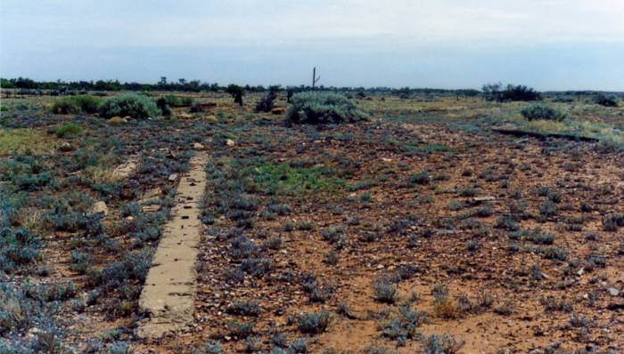 Western wall of ash pit Farina